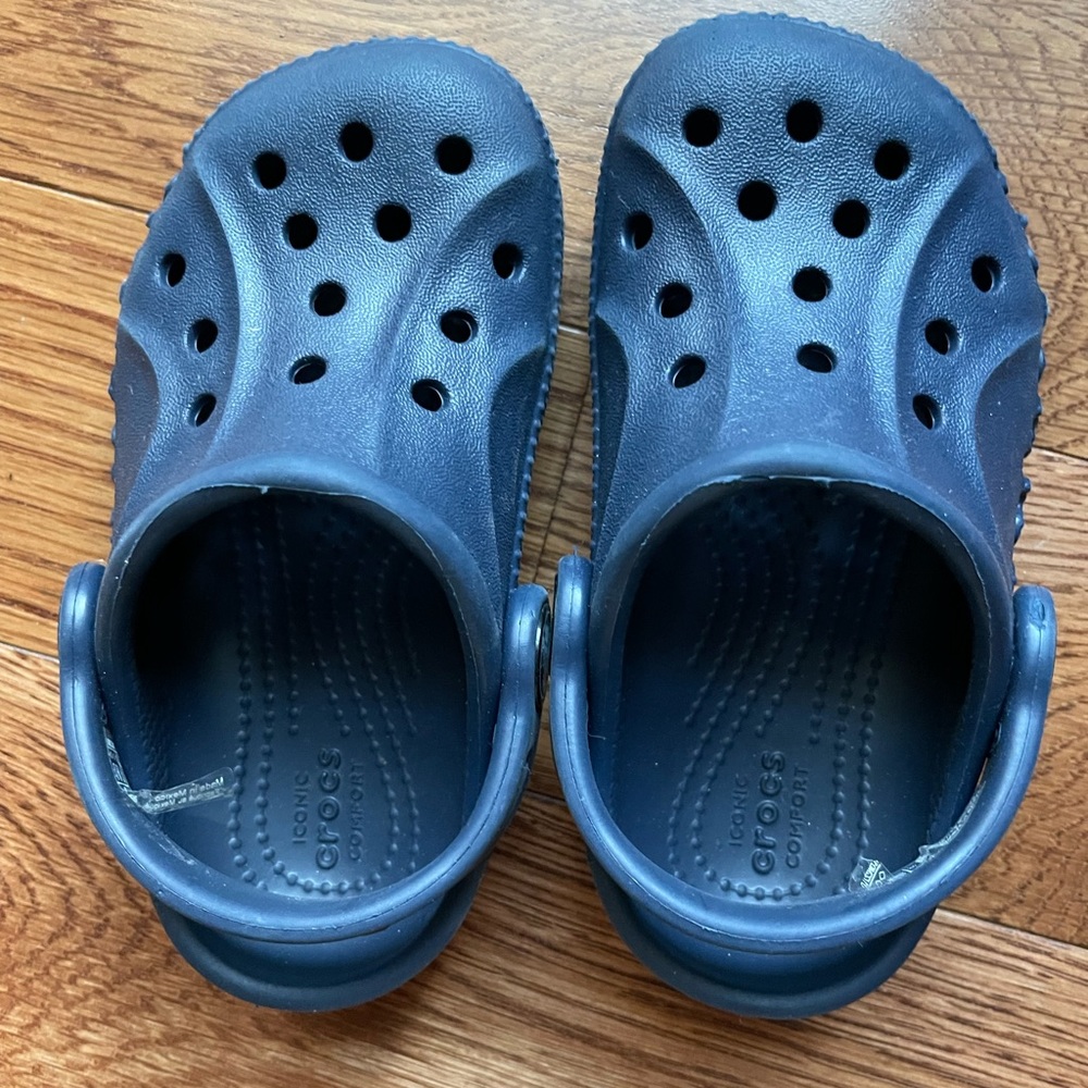 Toddler Size 6 Baja Crocs